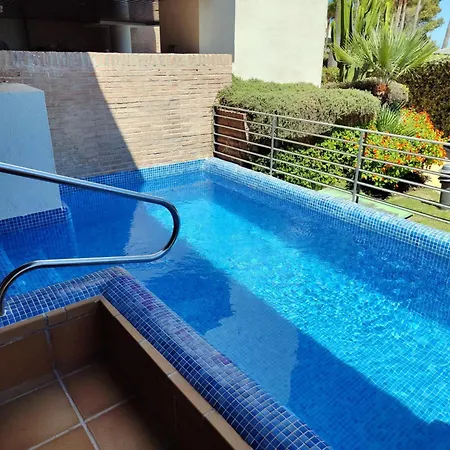 Apartmán Luxury 3 Bedrooms, Private Heated Pool - Ehhouse